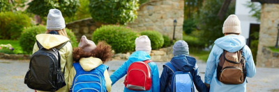 Прогулки на свежем воздухе защищают детей от близорукости /    