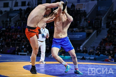 Пояс чемпиона с бриллиантом и две абсолютки. Сунтарский улус организует чемпионат Якутии по хапсагаю / Дьулустаан Сергеев   