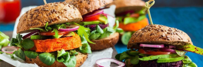 Названы условия, при которых россияне готовы перейти на растительное мясо /    