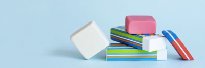 В цветных ластиках могут содержаться опасные для ребенка вещества /    