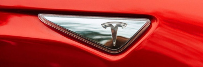 Новую модель электрокара Tesla раскритиковали после испытаний /    