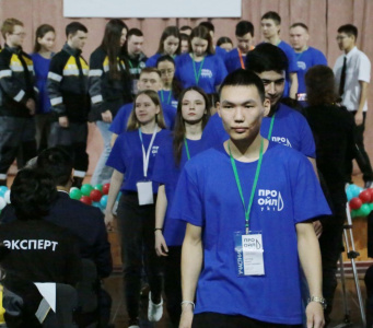 Профессионалы по профессии /    