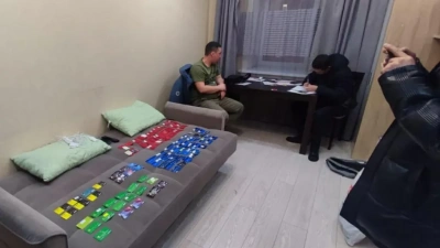 Полиция вычислила двух пособников лжеброкеров, похитивших у трёх жителей Якутии более 20 млн рублей / ЯСИА   