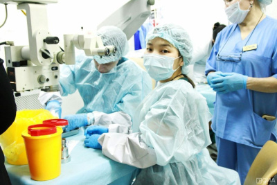 В Якутии в 2025 году планируют трудоустроить 90 земских докторов и 71 фельдшера / Саина Титова   Республика Саха (Якутия)