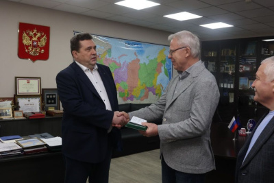 Союз журналистов России и Всероссийское общество охраны природы подписали соглашение о сотрудничестве /    