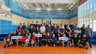 Теннисисты из Мирного - сильнейшие /    