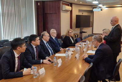 Якутия и Санкт‑Петербург обсудили расширение сотрудничества в сфере судостроения / ЯСИА   