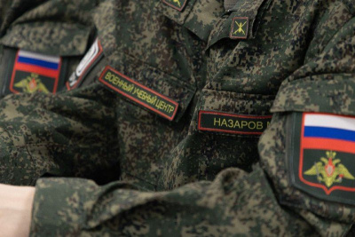 В военном учебном центре СВФУ идет набор курсантов / Иван Неустроев   