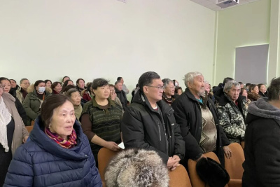 Жители Тойбохоя ставят вопрос возобновления работы АЗС / ЯСИА   