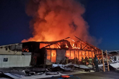 Стала известна причина пожара на мебельном складе на улице Леваневского Якутска / Карина Оконешникова Якутск Якутск Республика Саха (Якутия)