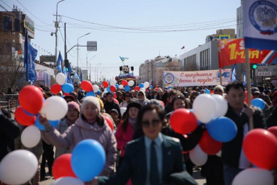 Профсоюзы Якутии объявили фотоконкурс «Первомай в моей семье» / ЯСИА   