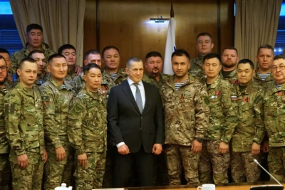 Юрий Трутнев встретился с отрядом добровольцев–госслужащих, вернувшихся с СВО / ЯСИА   