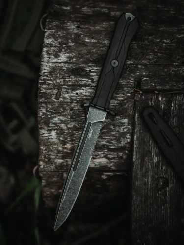 Тактический нож Mr.Blade Leshiy serrated blackwash, сталь AUS-8, рукоять Black Elastron