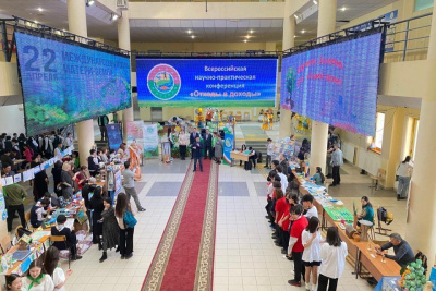 «Отходы в доходы»: в Якутске открылась всероссийская научно-практическая конференция / ЯСИА Якутск Якутск Республика Саха (Якутия)