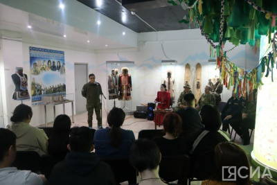 Студенты Якутска встретились с ветеранами боевых действий / Нарыйа Пахомова Якутск Якутск Республика Саха (Якутия)