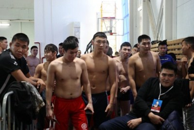 Около 200 участников собрал республиканский турнир по хапсагаю Иннокентия Халдеева / Дьулустаан Сергеев   