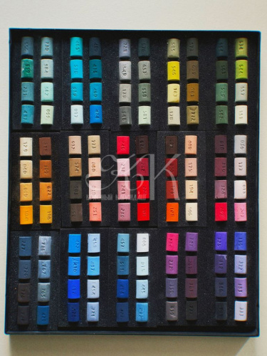 Набор пастели сухая Гамма 120 цв., половинки, картон.упак.