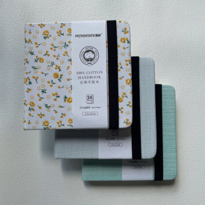 Скетчбук для акврели Potentate 120х120 мм 24 л 300 г, хлопок, гладкая, с резинкой