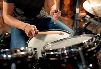 Мастер класс игры на барабанах для двоих