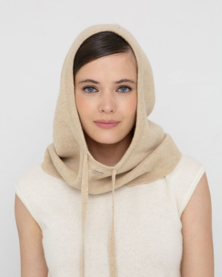 Капор из кашемира 04229 бежевый