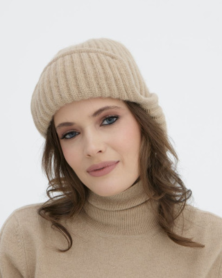 Ушанка из верблюжьей шерсти бежевая