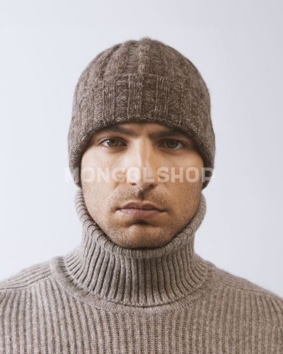 Шапка из шерсти 0610