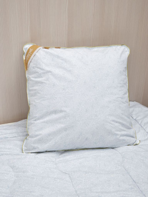 Подушка из пуха верблюда 50*50 серо-голубая