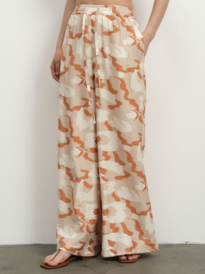 Брюки из вискозы 10367 серые с принтом