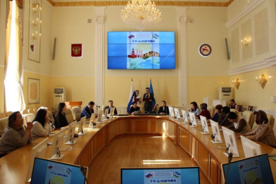 В Якутске презентована парциальная программа патриотического воспитания детей дошкольного возраста / ЯСИА Якутск Якутск Республика Саха (Якутия)