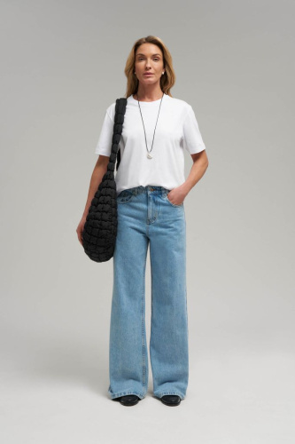 Удлиненная футболка прямого кроя