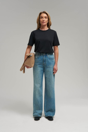 Удлиненная футболка прямого кроя