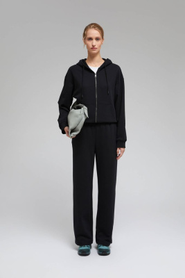 Трикотажные брюки свободного силуэта