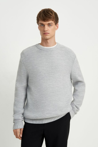 Джемпер с округлой горловиной прямого кроя