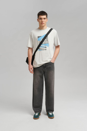 Футболка свободного кроя