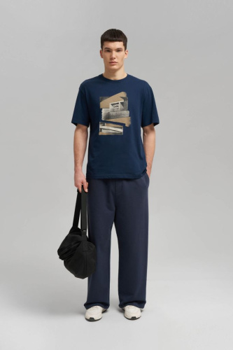 Футболка свободного кроя