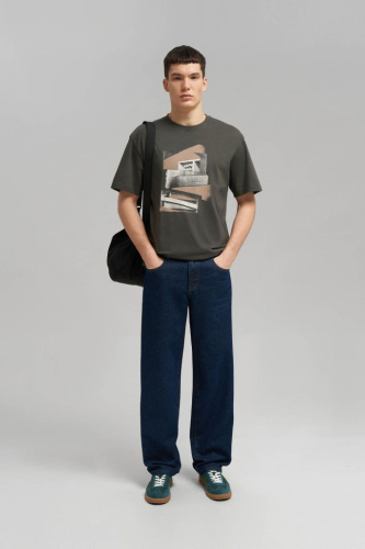 Футболка свободного кроя