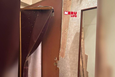 В Нерюнгри двое парней выбили дверь в квартиру и избили хозяев / Саина Титова  Нерюнгринский Республика Саха (Якутия)