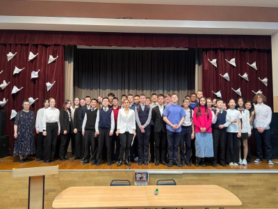 Мирнинские школьники узнали, где находится «маленькая Россия» /    