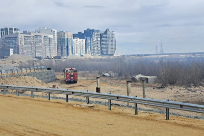 Возгорание сухой травы ликвидировали на Зеленом лугу в Якутске / ЯСИА Якутск Якутск Республика Саха (Якутия)