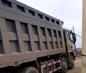 Жилой сектор в Якутске остался без света из-за неосторожного водителя / ЯСИА Якутск Якутск Республика Саха (Якутия)