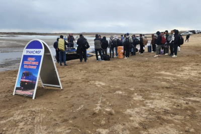 Пассажиров поезда в случае осложнения обстановки на реке Лене из Якутска будут перевозить вертолетом / ЯСИА Якутск Якутск Республика Саха (Якутия)