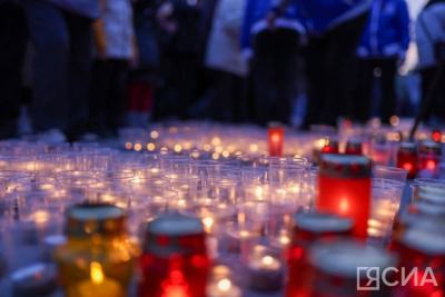 Якутяне приняли участие во всероссийской патриотической акции «Свеча памяти» / Майя Гоголева   