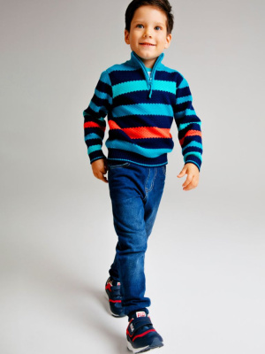 Свитер трикотажный для мальчиков