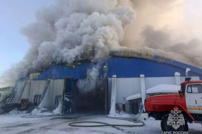 Крупный пожар в гараже с пристроем произошел в Усть-Нере / ЯСИА   