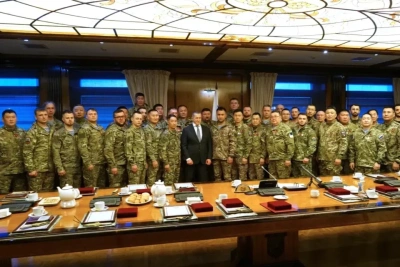 Госслужащий-боец СВО из Якутии принял участие во встрече с Юрием Трутневым / ЯСИА   