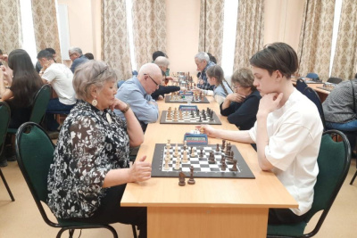 В Якутске стартовал чемпионат по быстрым шахматам «Кубок Победы» / Карина Оконешникова Якутск Якутск Республика Саха (Якутия)