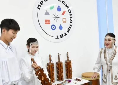 В Якутии успешно работает педагогический кластер в рамках нацпроекта «Молодежь и дети» / ЯСИА   