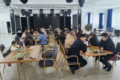 В Алдане прошли шахматно-шашечные баталии корпоративной спартакиады «Железных дорог Якутии» / ЯСИА   