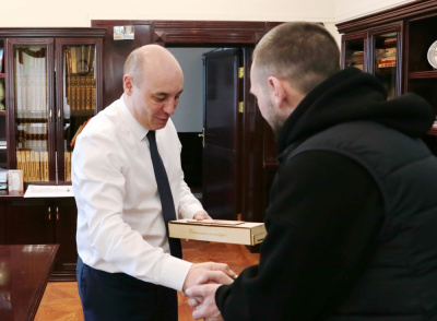 Простые рабочие войны /    