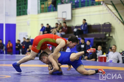 В Якутске открыли первый чемпионат России по вольной борьбе среди студентов / Саина Титова Якутск Якутск Республика Саха (Якутия)